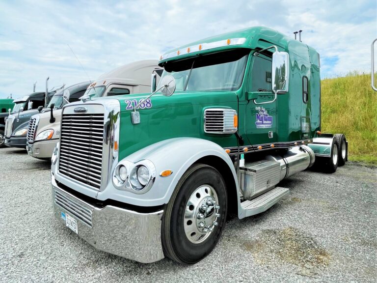 <h3 style="text-align:center"><b> 2168 - 2015 Freightliner Coronado</b></h3>